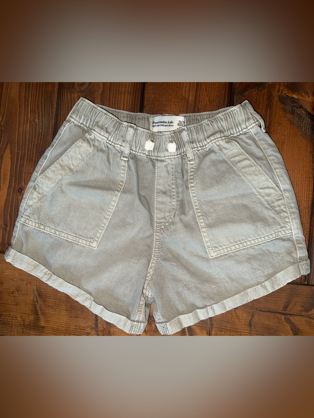 Abercrombie Kids Neutral High Rise Relaxed Shorts Olive Green Pull On Size 13/14
